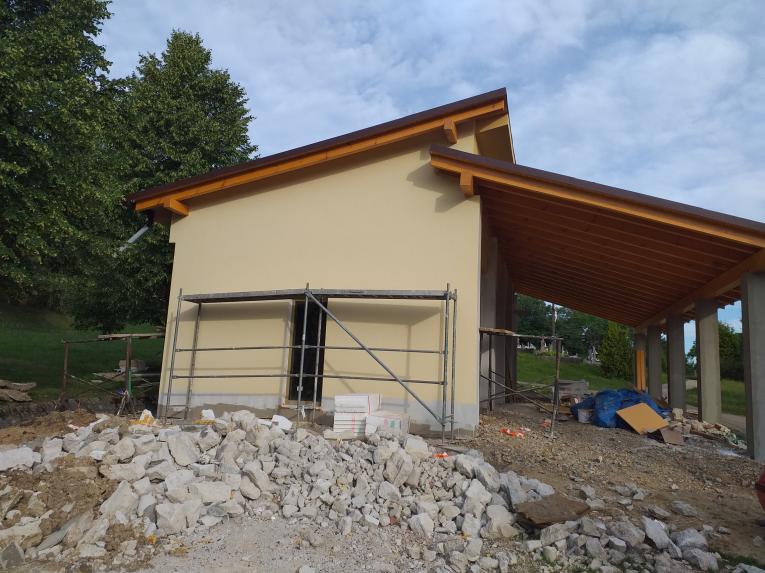 rekonštrukcia domu smútku v čati obce Klíž